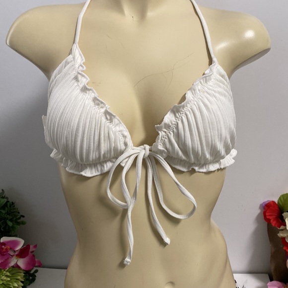 Cute Bikini Top Bundle - Picture 6 of 9